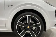 Porsche Cayenne din 2022 cu 69.989 km - oferta POR209607 - foto 6