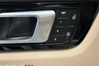 Porsche Cayenne din 2022 cu 69.989 km - oferta POR209607 - foto 12