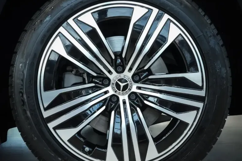 Mercedes-Benz EQS SUV din 2023 cu 17.705 km - oferta MER209608 - foto 11