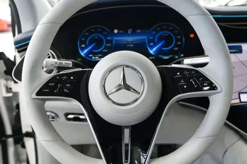 Mercedes-Benz EQS SUV din 2023 cu 17.705 km - oferta MER209608 - foto 12