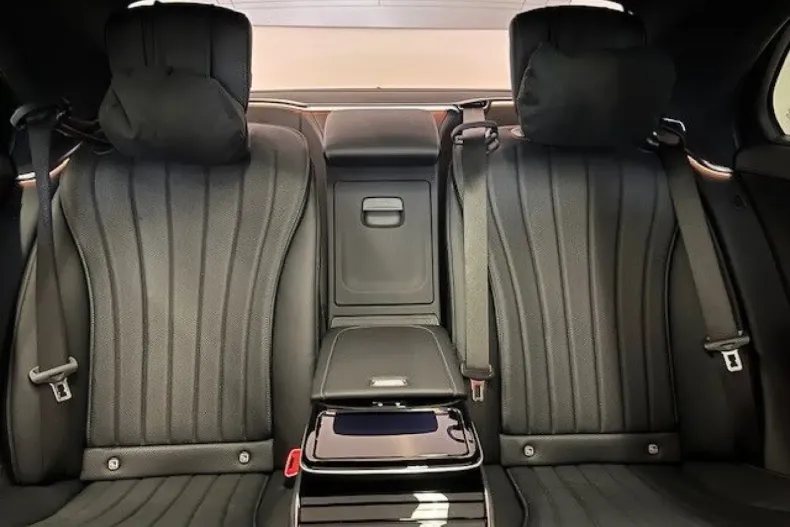 Mercedes-Benz S 580 (Clasa S) din 2025 cu 9.806 km - oferta MER209612 - foto 15