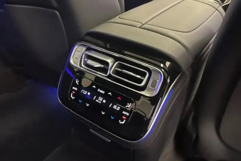 Mercedes-Benz S 580 (Clasa S) din 2025 cu 18.727 km - oferta MER209614 - foto 9