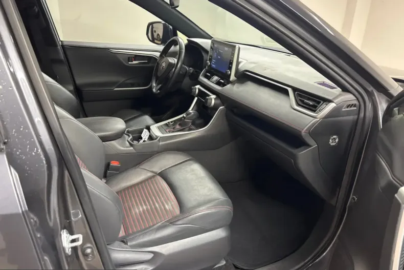 Toyota RAV4 din 2021 cu 117.000 km - oferta TOY209616 - foto 6