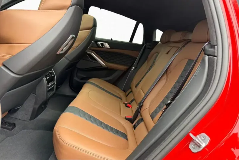 BMW X6 M (Seria X) din 2025 cu 34.030 km - oferta BMW209617 - foto 13