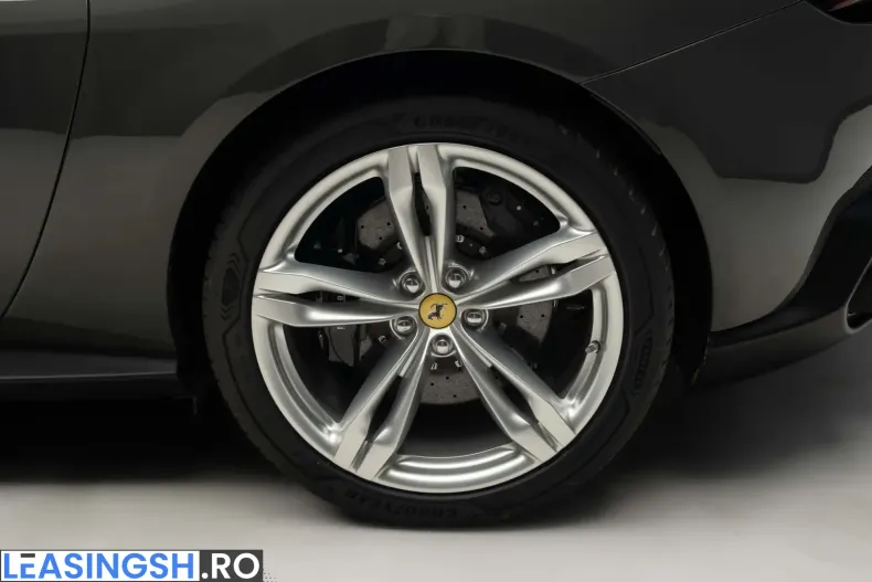 Ferrari Altele din 2026 cu 10 km - oferta FER209624 - foto 21