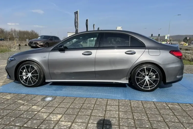 Mercedes-Benz A 35 AMG (Clasa A) din 2024 cu 16.292 km - oferta MER209625 - foto 9