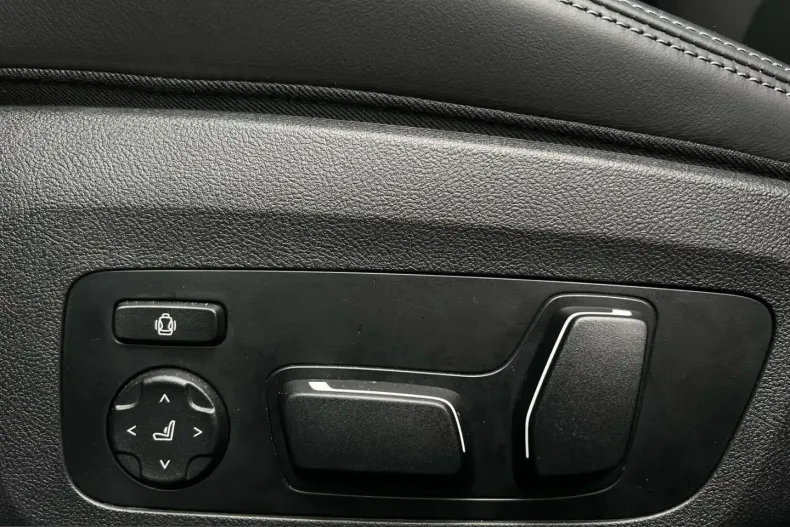 BMW M3 (Seria 3) din 2025 cu 16.389 km - oferta BMW209632 - foto 5