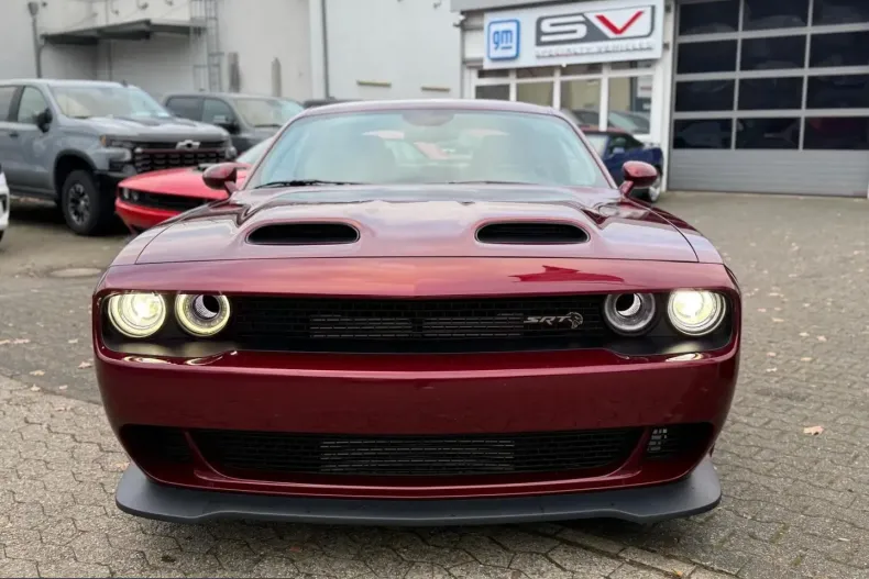 Dodge Challenger din 2022 cu 7.600 km - oferta DOD209634 - foto 1