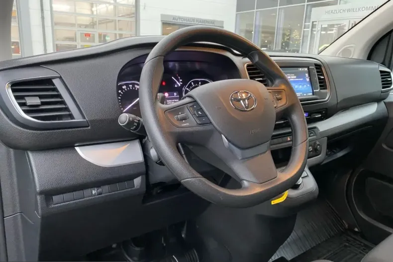 Toyota Proace (Verso) din 2024 cu 34.347 km - oferta TOY209642 - foto 14