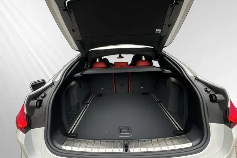 BMW X4 M (Seria X) din 2025 cu 12.650 km - oferta BMW209652 - foto 12