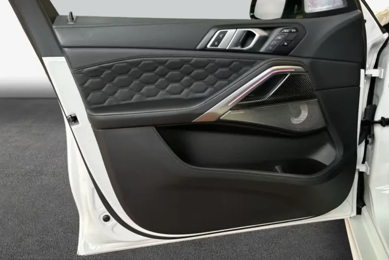 BMW X6 M (Seria X) din 2024 cu 29.778 km - oferta BMW209655 - foto 19