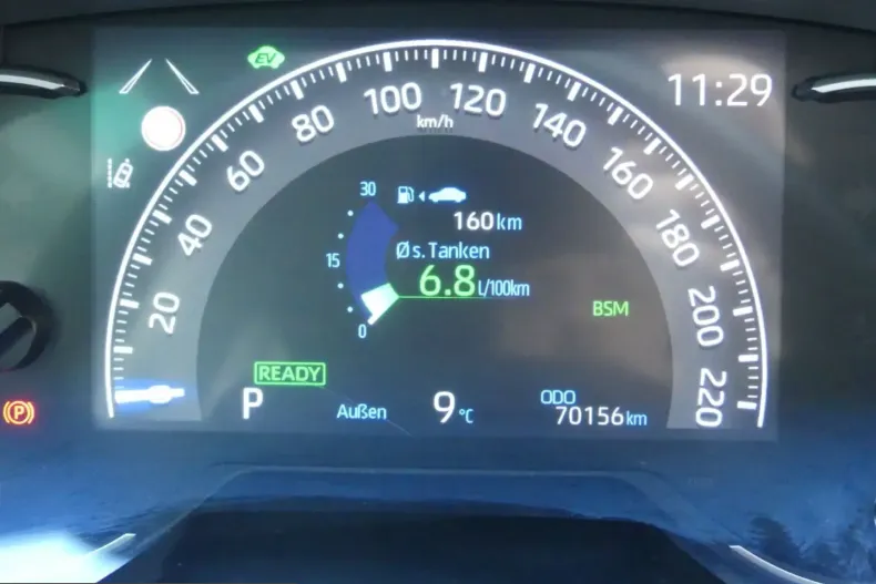 Toyota RAV4 din 2021 cu 69.854 km - oferta TOY209658 - foto 14