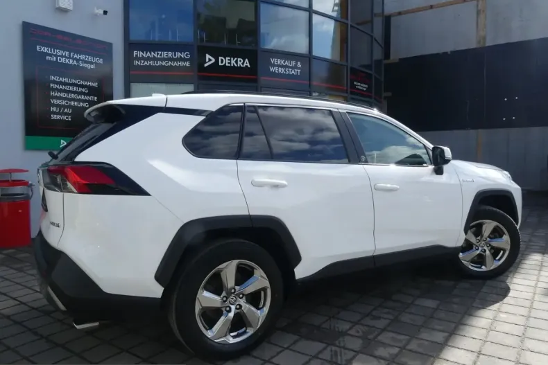 Toyota RAV4 din 2021 cu 69.854 km - oferta TOY209658 - foto 19