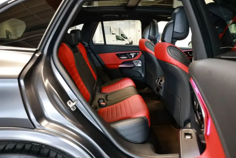 Mercedes-Benz GLC 43 AMG (Clasa GLC) din 2024 cu 19.156 km - oferta MER209664 - foto 11