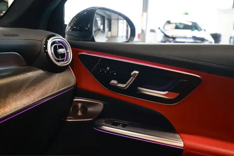 Mercedes-Benz GLC 43 AMG (Clasa GLC) din 2024 cu 19.156 km - oferta MER209664 - foto 18