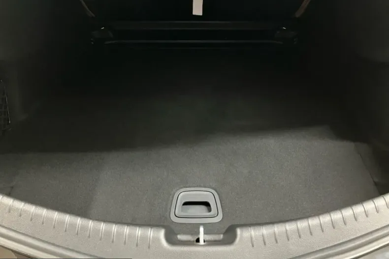 Mercedes-Benz CLE 200 (Clasa CLE) din 2024 cu 15.000 km - oferta MER209671 - foto 13