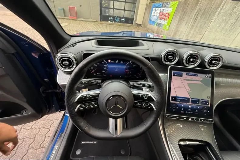Mercedes-Benz GLC 200 (Clasa GLC) din 2023 cu 4.210 km - oferta MER209690 - foto 3