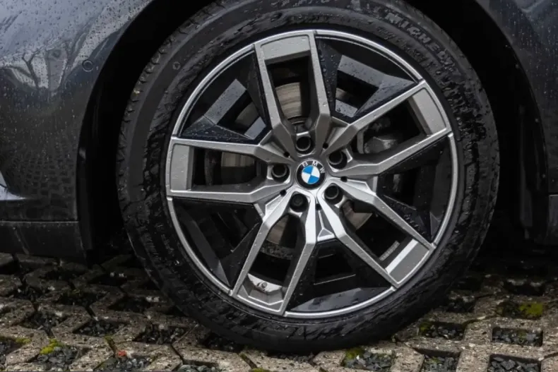 BMW 520 (Seria 5) din 2024 cu 19.900 km - oferta BMW209691 - foto 5