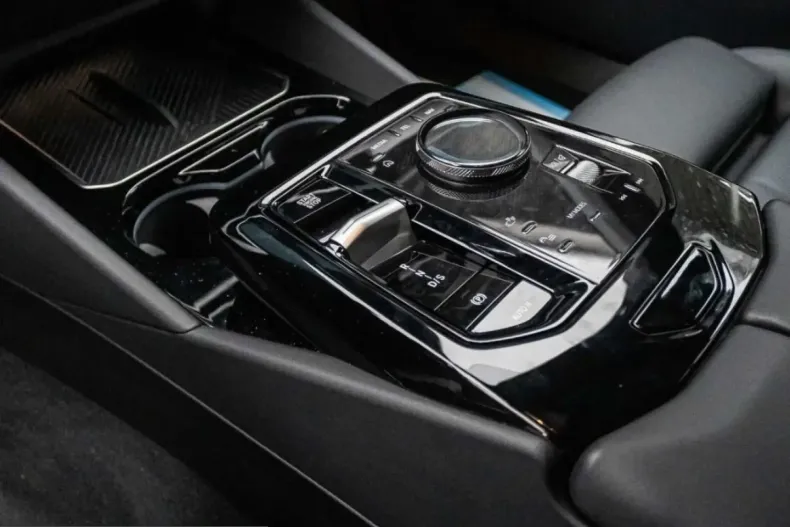 BMW 520 (Seria 5) din 2024 cu 19.900 km - oferta BMW209691 - foto 12