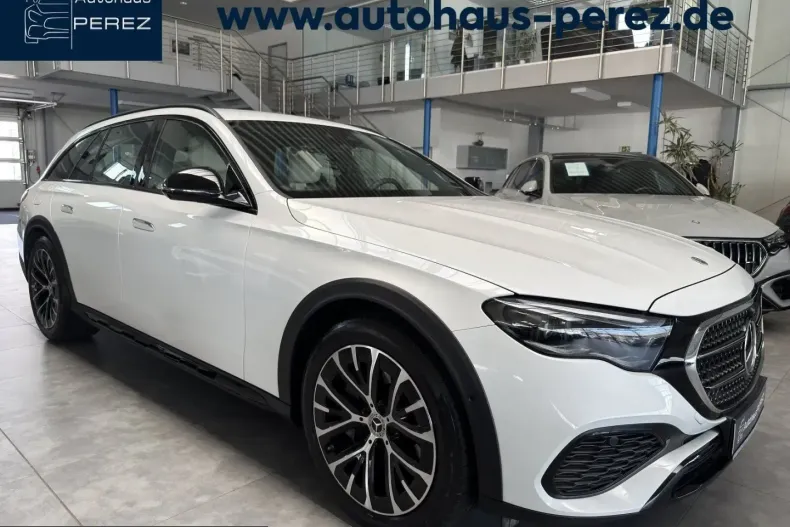 Mercedes-Benz E 450 (Clasa E) din 2023 cu 24.999 km - oferta MER209694 - foto 1