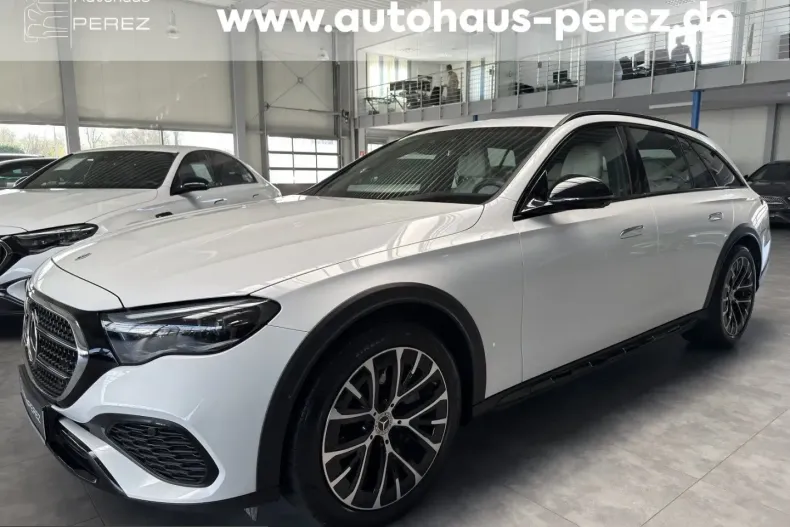 Mercedes-Benz E 450 (Clasa E) din 2023 cu 24.999 km - oferta MER209694 - foto 2