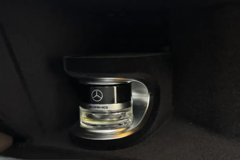 Mercedes-Benz AMG GT (Clasa GT) din 2023 cu 18.000 km - oferta MER209698 - foto 19