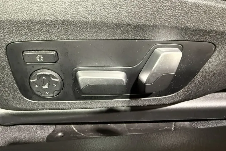 BMW M4 (Seria 4) din 2023 cu 30.498 km - oferta BMW209699 - foto 19