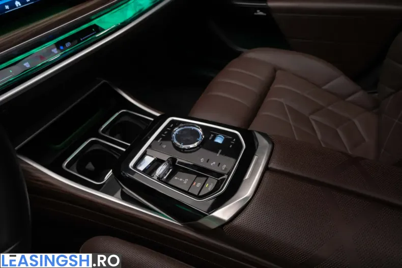 BMW 750 (Seria 7) din 2023 cu 89.000 km - oferta BMW209701 - foto 16