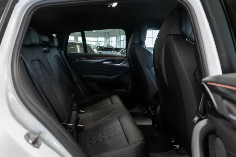 BMW X4 M (Seria X) din 2024 cu 11.068 km - oferta BMW209710 - foto 7