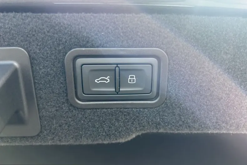 Audi A8 din 2022 cu 14.800 km - oferta AUD209711 - foto 15