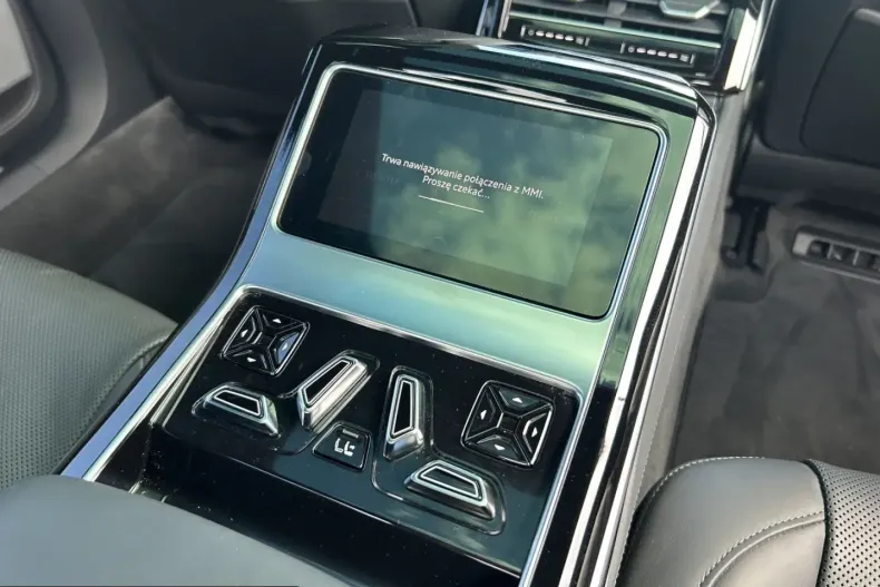 Audi A8 din 2022 cu 14.800 km - oferta AUD209711 - foto 20