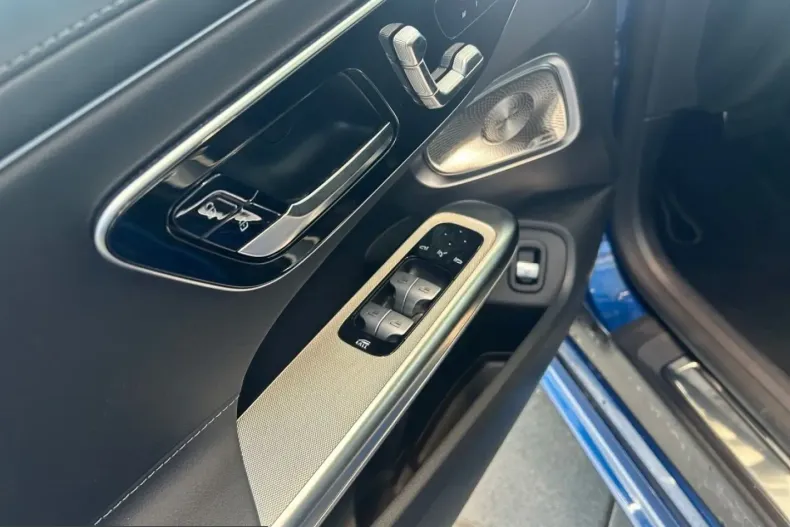 Mercedes-Benz CLE 200 (Clasa CLE) din 2025 cu 10.857 km - oferta MER209714 - foto 12