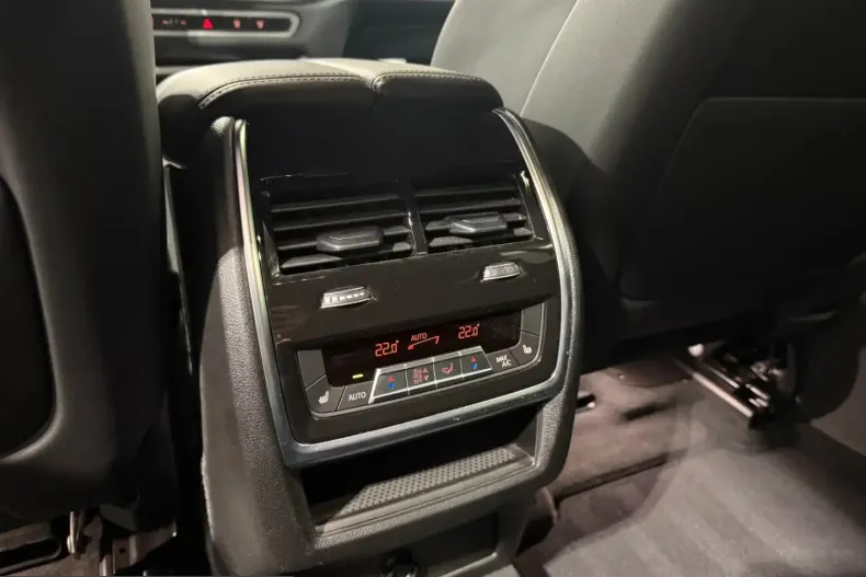 BMW X6 M50 (Seria X) din 2025 cu 16.950 km - oferta BMW209722 - foto 15