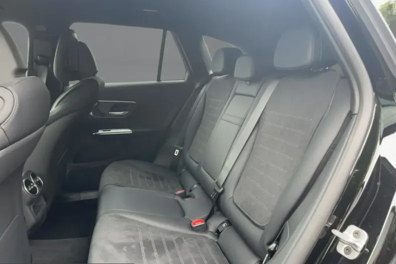 Mercedes-Benz GLC 300 (Clasa GLC) din 2024 cu 10.288 km - oferta MER209728 - foto 8