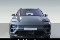 Porsche Macan din 2025 cu 9.900 km - oferta POR209748 - foto 1