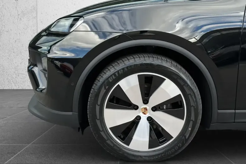 Porsche Macan din 2025 cu 5.450 km - oferta POR209751 - foto 6