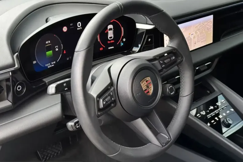 Porsche Macan din 2025 cu 5.450 km - oferta POR209751 - foto 8