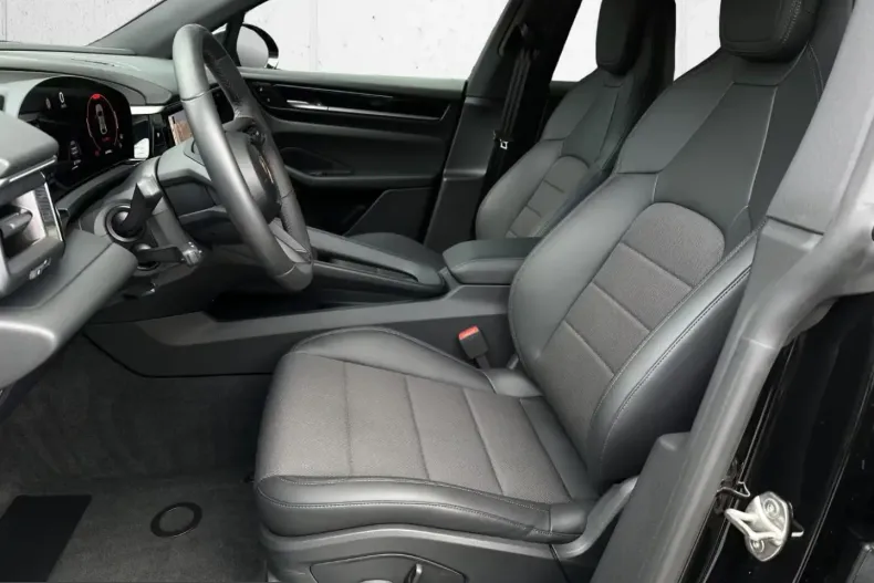 Porsche Macan din 2025 cu 5.450 km - oferta POR209751 - foto 10
