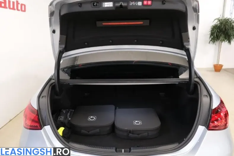 Mercedes-Benz C 63 AMG (Clasa C) din 2023 cu 38.900 km - oferta MER209756 - foto 14