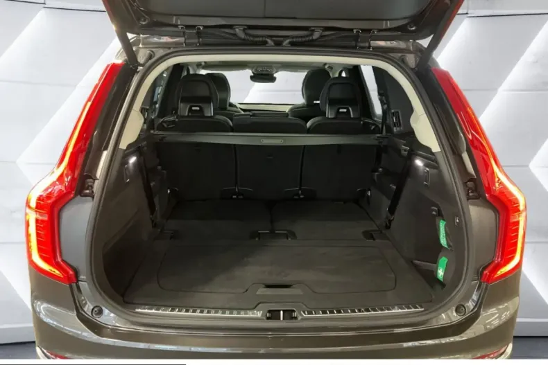 Volvo XC90 din 2024 cu 23.887 km - oferta VOL209757 - foto 13