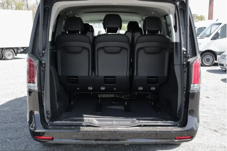 Mercedes-Benz V 300 (Clasa V) din 2025 cu 33.132 km - oferta MER209758 - foto 9