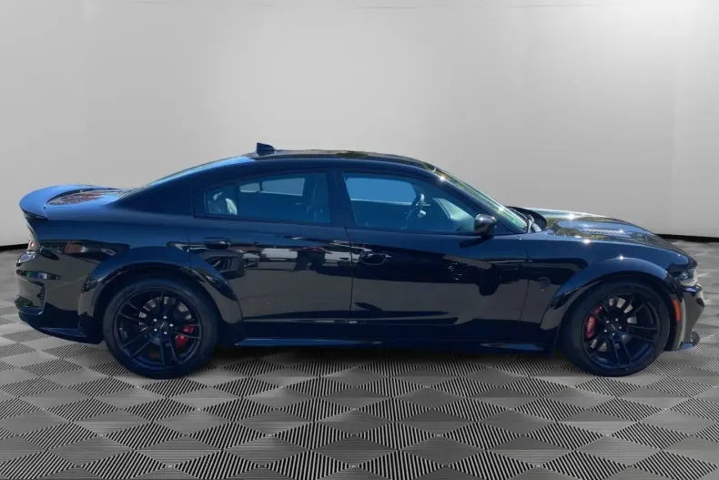Dodge Charger din 2023 cu 12.475 km - oferta DOD209759 - foto 3