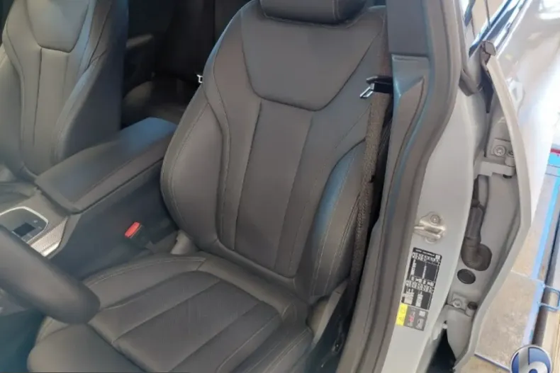 BMW i4 (Seria 4) din 2024 cu 45.500 km - oferta BMW209762 - foto 8
