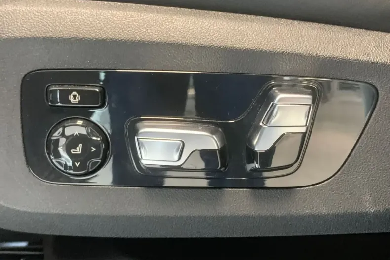 BMW X6 M50 (Seria X) din 2023 cu 8.520 km - oferta BMW209764 - foto 12