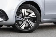 Mercedes-Benz V 300 (Clasa V) din 2025 cu 17.841 km - oferta MER209766 - foto 5