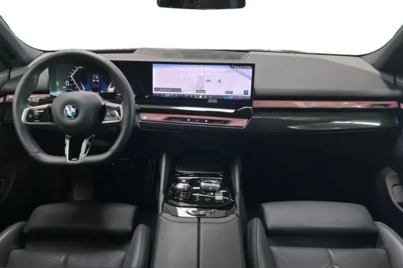 BMW 540 (Seria 5) din 2025 cu 19.164 km - oferta BMW209769 - foto 6