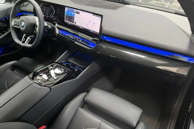 BMW 540 (Seria 5) din 2025 cu 19.164 km - oferta BMW209769 - foto 8