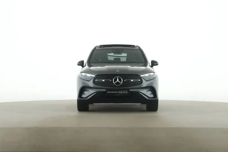 Mercedes-Benz GLC 300 (Clasa GLC) din 2023 cu 1.900 km - oferta MER209771 - foto 1