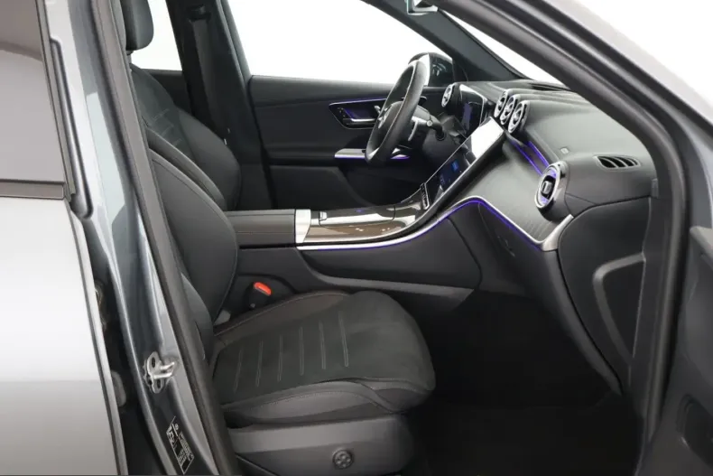 Mercedes-Benz GLC 300 (Clasa GLC) din 2023 cu 1.900 km - oferta MER209771 - foto 9