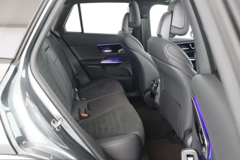 Mercedes-Benz GLC 300 (Clasa GLC) din 2023 cu 1.900 km - oferta MER209771 - foto 14